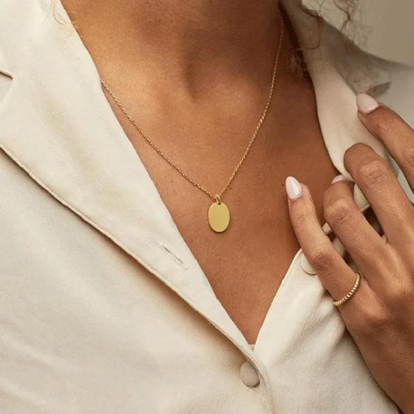 Kirurginteräskaulakoru, FRENCH RIVIERA | Oval Necklace in Rosegold