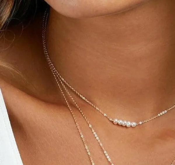 Kirurginteräskaulakoru, FRENCH RIVIERA | Belle Pearl Necklace in Silver