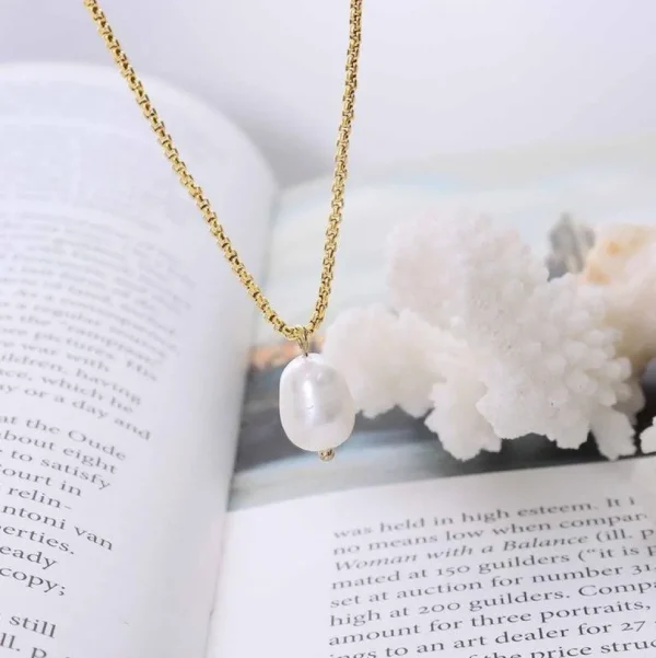 Kirurginteräskaulakoru, FRENCH RIVIERA | Allie Necklace -helmikaulakoru