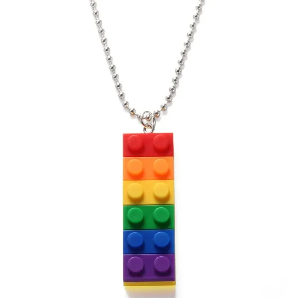 Kirurginteräskaulakoru, Pride