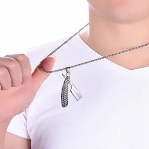 Kirurginteräsriipus, Razor Pendant