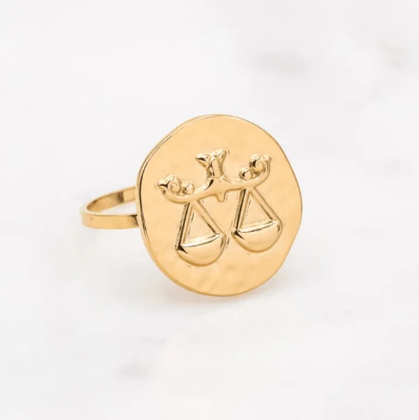 Kirurginterässormus, Astro Collection-horoskooppikoru