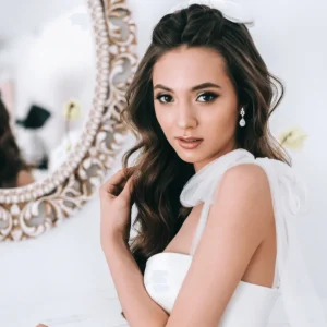 Korvakorut, ATHENA BRIDAL | Fabienne -kimaltavat pisarakorvakorut