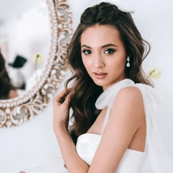 Korvakorut, ATHENA BRIDAL | Fabienne -kimaltavat pisarakorvakorut