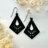 Korvakorut, Black Lace -mustat pitsikoristeiset puukorvakorut