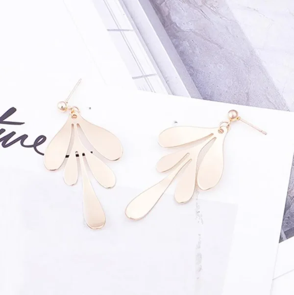Korvakorut, Delicate Gold Earrings