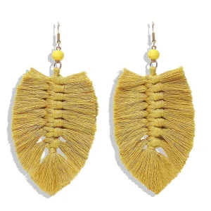 Korvakorut, Large Macrame in Yellow -keltaiset makrameekorvakorut
