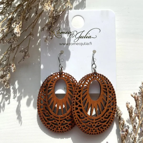 Korvakorut, Oval Brown Lace -ruskeat pitsikoristeiset puukorvakorut