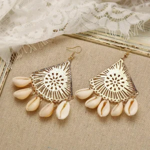 Korvakorut, PAPARAZZI | Gold and Lace Seashell Earrings