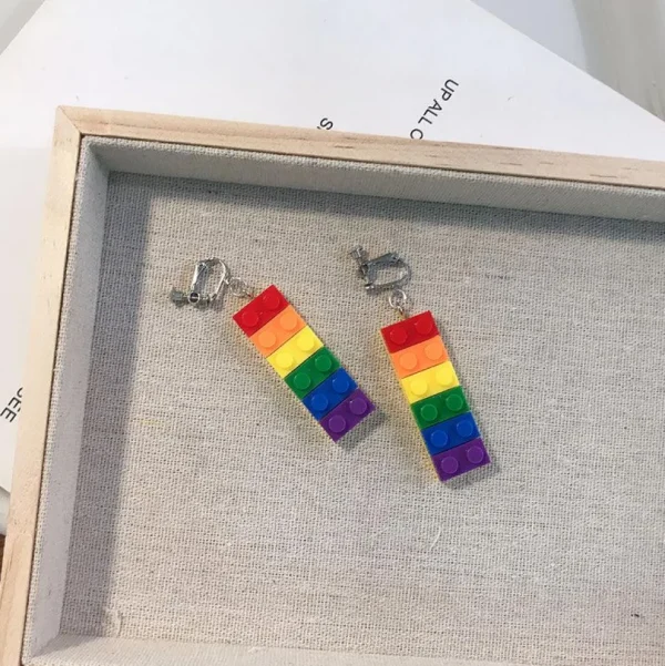Korvakorut, Pride