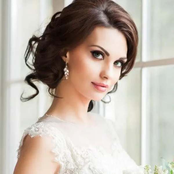 Kristallikorvakorut, ATHENA BRIDAL | Classic Isabella Earrings