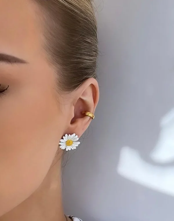 Kukkakorvakorut, FRENCH RIVIERA | Daisy -valkoiset kukkanapit