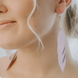 LEMPI-korvakorut, Laura (laventeli)