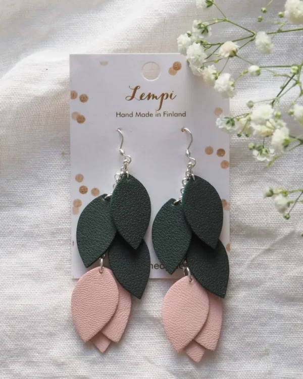 LEMPI-korvakorut, Lehdellinen tulppaani (vaaleanpunainen teräsketju)