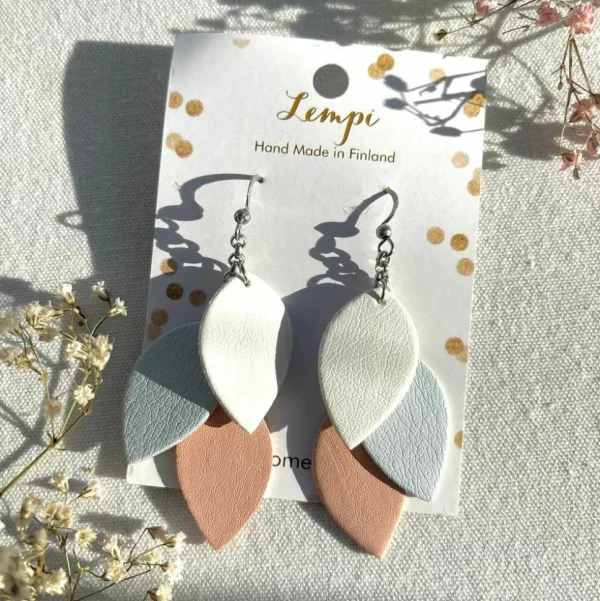 LEMPI-korvakorut, Pikku Vilja (valko-vaaleansini-vaaleanpunainen)