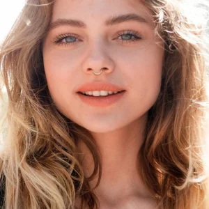Lävistysrengas, High Quality Front Facing Hinged Rings with CZ/RGD