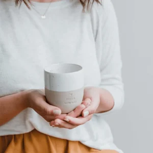 Muki, Hello New Day Mug -käsintehty korvaton tekstimuki