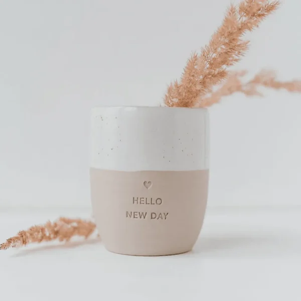 Muki, Hello New Day Mug -käsintehty korvaton tekstimuki