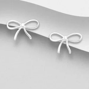 PREMIUM COLLECTION | Petit Bow -rusetinmuotoiset hopeanapit