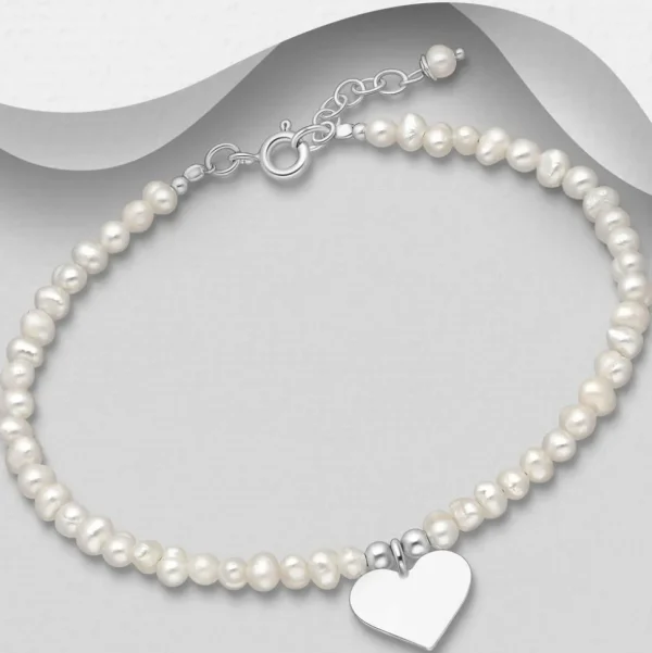 PREMIUM COLLECTION | Kristina -hopeinen helmirannekoru sydämellä