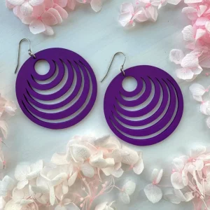 Puiset korvakorut, Marjut -violetit pyöreät puukorvakorut