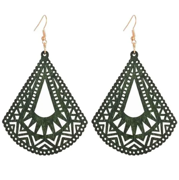 Puiset korvakorut, Olive Green Triangles with Lace Decoration