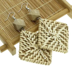 Puukorvakorut, rottinkikorvakorut/Chunky Square Rattan Earrings