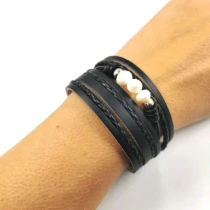 Rannekoru, Black Bracelet with Pearls