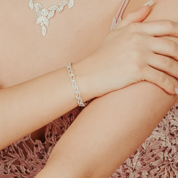 Rannekoru, ROMANCE | Petit Chic -strassirannekoru (myös kullanvärisenä)
