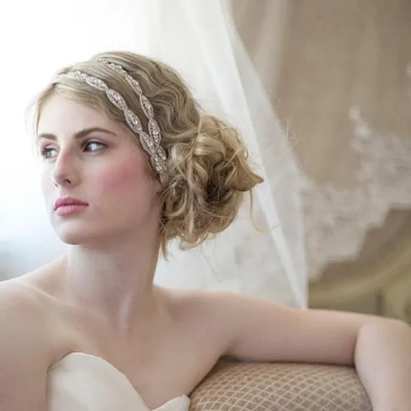 ROMANCE, Glamorous Headpiece -säihkyvä hopeanvärinen hiuskoriste