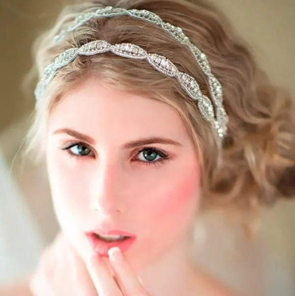 ROMANCE, Glamorous Headpiece -säihkyvä hopeanvärinen hiuskoriste