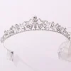 ROMANCE, Kimberly -hopeanvärinen tiara kirkkailla kivillä