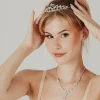 ROMANCE, Matilda -hopeanvärinen tiara kirkkailla kivillä