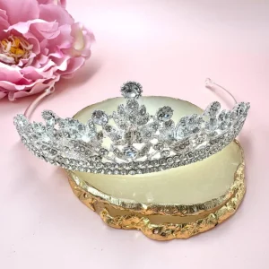 ROMANCE, Ofelia -hopeanvärinen tiara kirkkailla kivillä