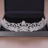 ROMANCE | Leonora -hopeanvärinen näyttävä kirkaskivinen tiara