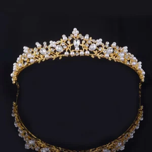 ROMANCE | Princesse -kullanvärinen romanttinen tiara helmin