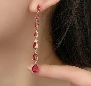 ROMANCE | Teardrop Earrings in Rosy Ruby -ruusunpunaiset juhlakorvakorut