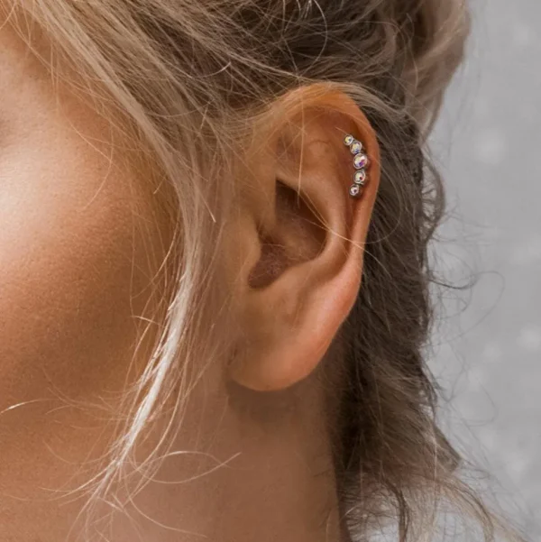 Rustokoru/traguskoru, Steel Blackline® Jewelled Curve Barbell