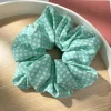 Scrunchie | SUGAR SUGAR, Polkadot Dream -vaaleanturkoosi hiusdonitsi