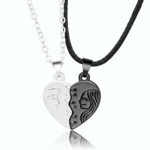 Silver Love Couple Necklace -rakkauskoru