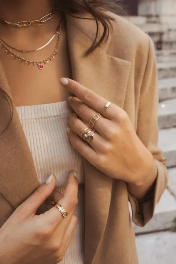 Sormus, BOHM PARIS | Bague Ghita dorée avec cristal emerald green