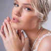 Strassikaulakoru, Elegant Marquise (saatavana kaksi väriä)