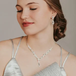 Strassikaulakoru, ROMANCE | Annabella Necklace (myös kullanvärisenä)