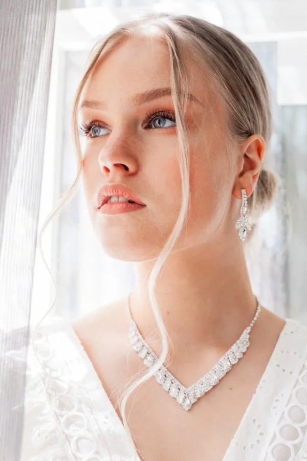 Strassikorvakorut, Elegant Earrings