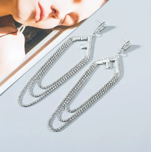 Strassikorvakorut, Gorgeous Long Strass Earrings