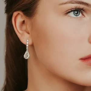 Strassikorvakorut, ROMANCE | Brigitte Earrings (saatavana kolme väriä)