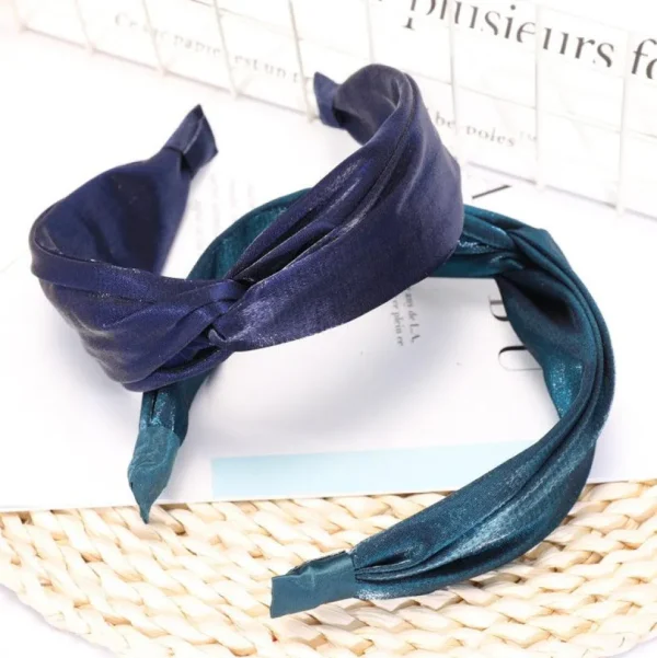 SUGAR SUGAR®, Alanna Hairband -sininen hohtava comfy-hiuspanta