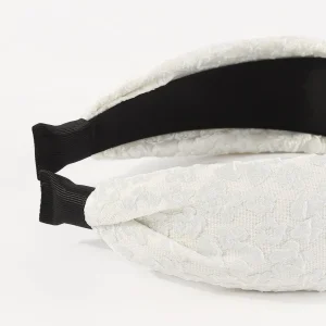 SUGAR SUGAR®, Bella Hairband -kermanvalkoinen kukkakuvioinen hiuspanta