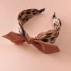 SUGAR SUGAR®, Bowtie Leo -tiilenpunainen hiuspanta (comfy)
