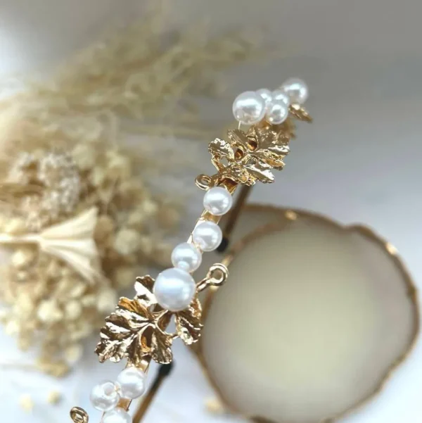 SUGAR SUGAR, Grace Hairband® -valkoinen hiuspanta helmin